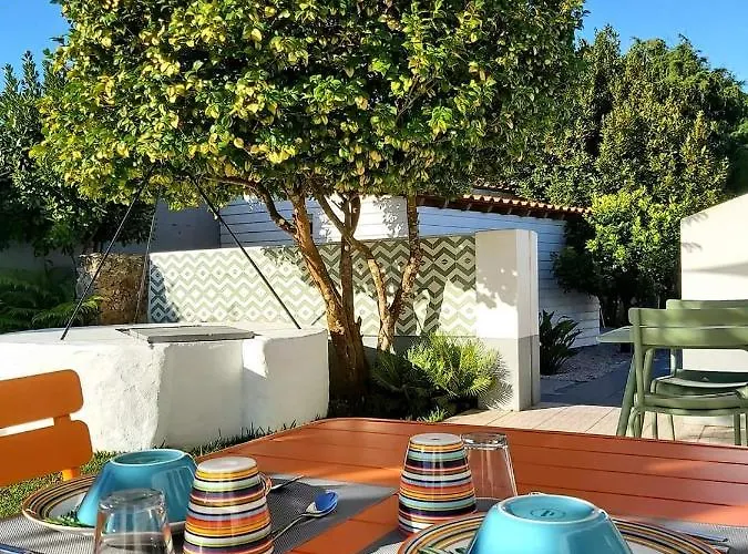 Flamboyant Boutique Bed & Breakfast