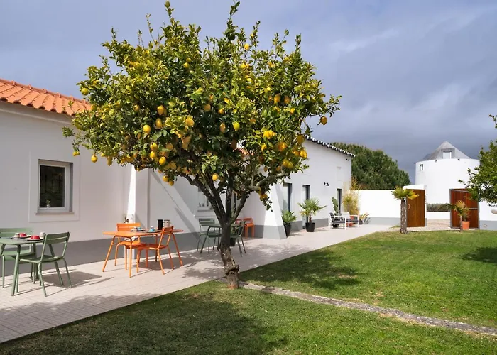 Bed & Breakfast Flamboyant Boutique Caldas Da Rainha